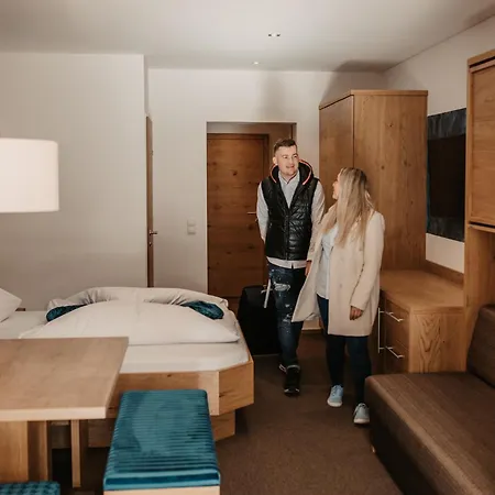 Alpina 4* 瓦格赖恩