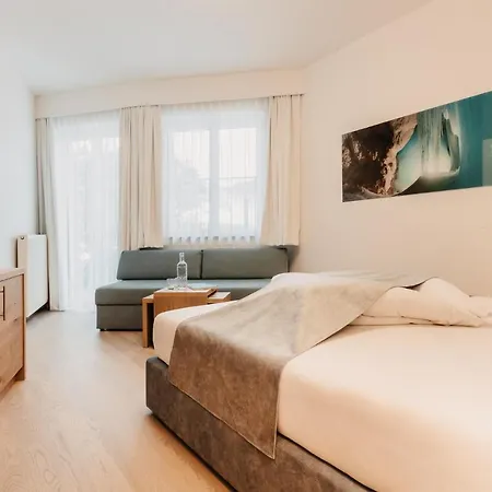 Alpina Hotel