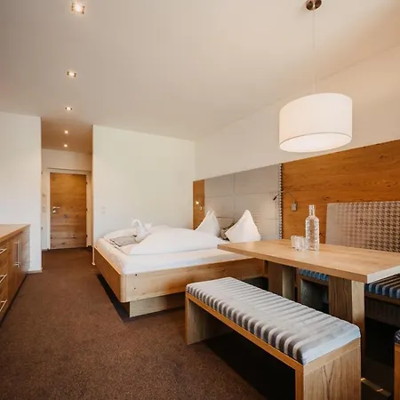 Hotel Alpina
