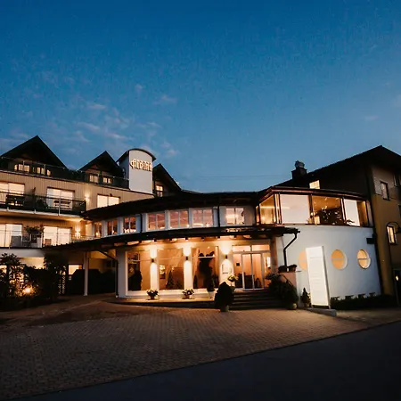 Alpina Hotel